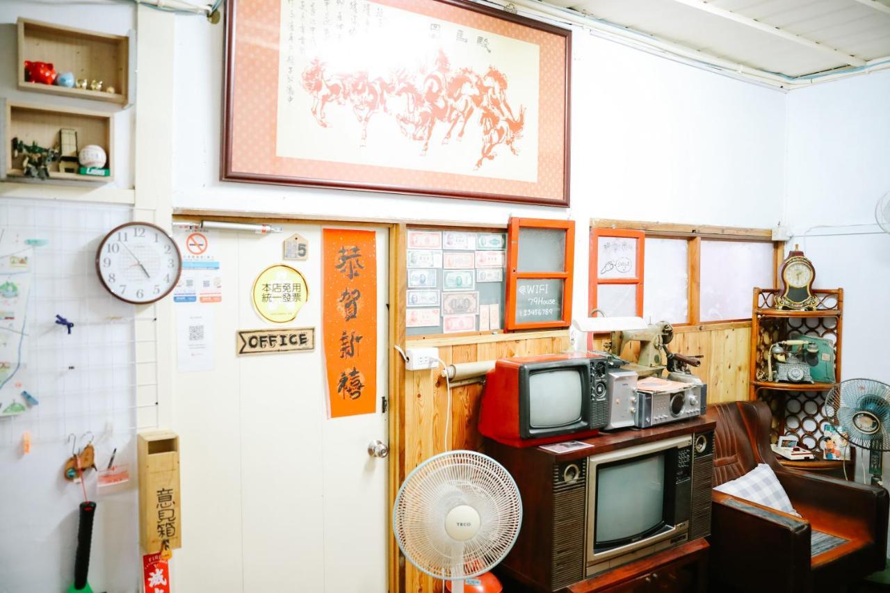 鳳山79背包客 Fengshan No 79 Backpacker Kaohsiung Exterior foto