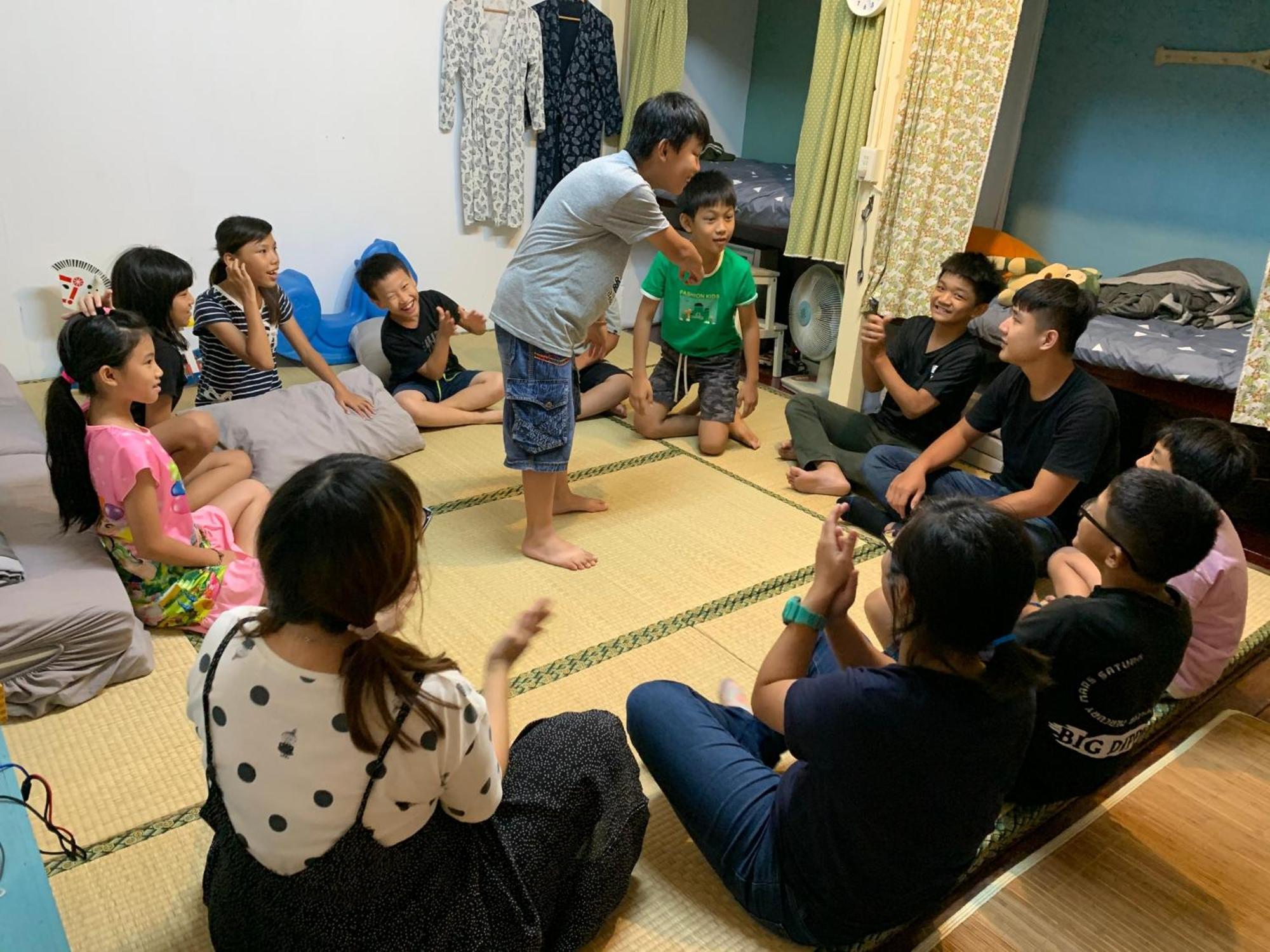 鳳山79背包客 Fengshan No 79 Backpacker Kaohsiung Habitación foto